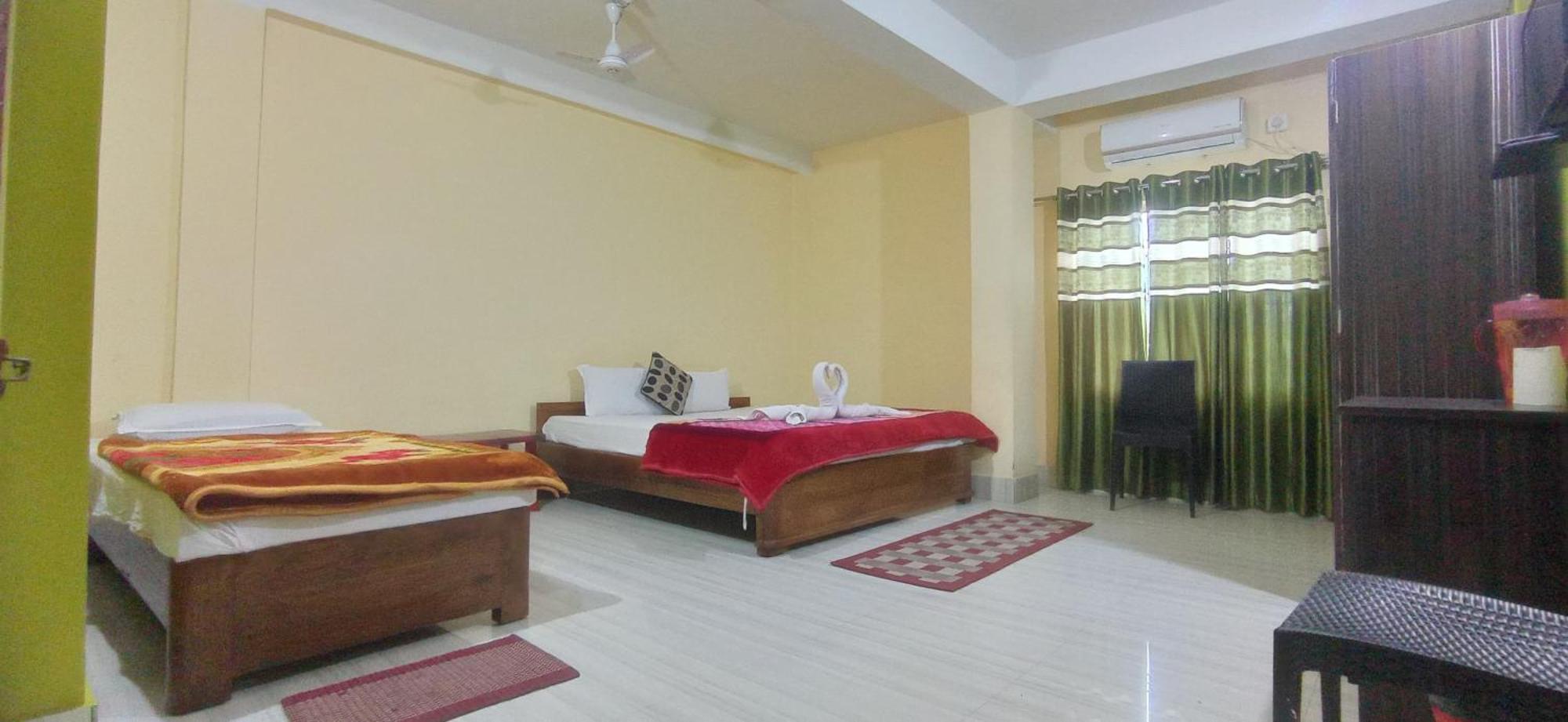 Hotel Kaziranga Holidays Exteriör bild
