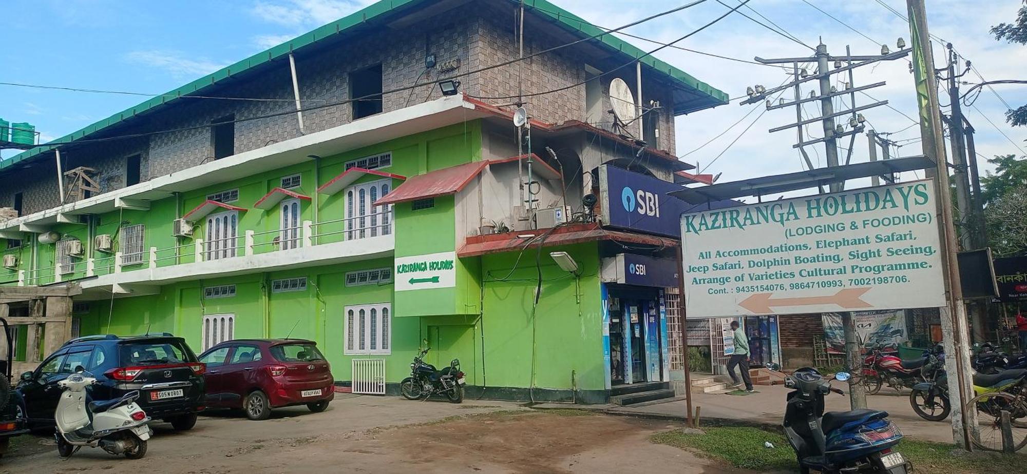 Hotel Kaziranga Holidays Exteriör bild